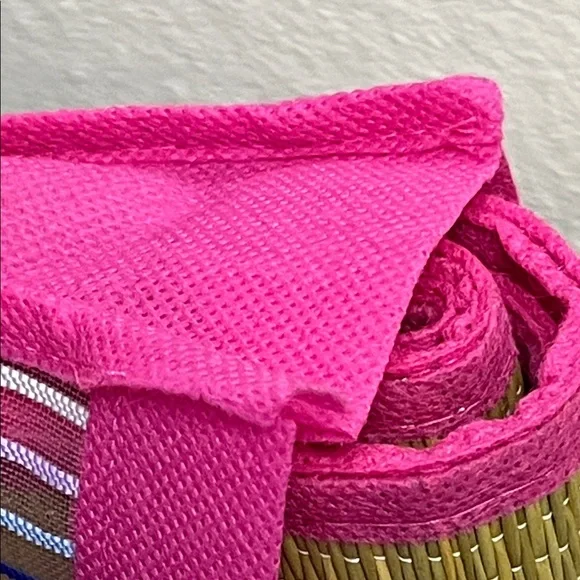 NWT Striped Beach Tote with Hot Pink Trim {flawed} - Picture 7 of 8